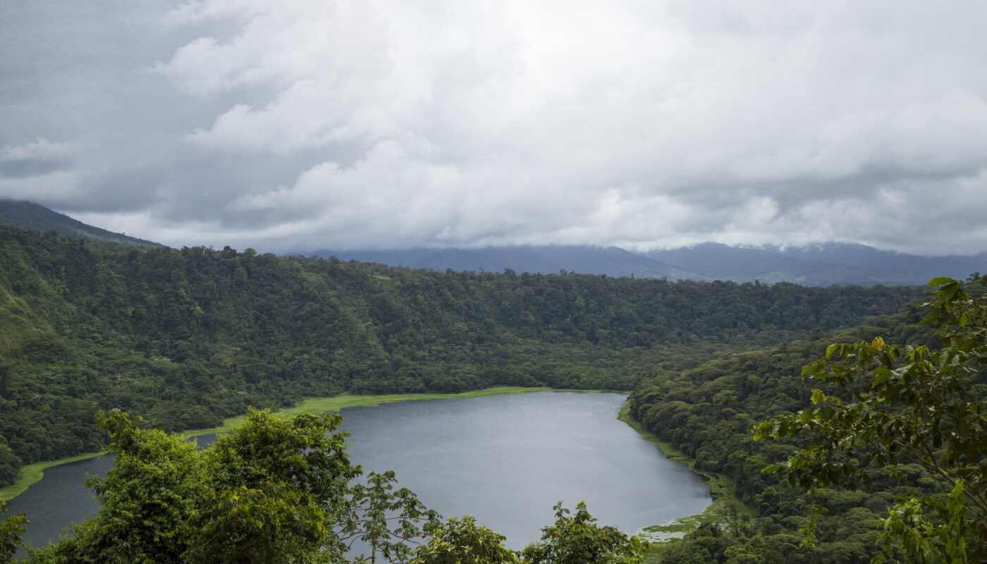 https://www.freepik.com/free-photo/cloudy-sky-beautiful-rainforest-lake_5234580.htm#fromView=search&page=1&position=32&uuid=6a5e9cd3-0b1e-499d-9bf9-2bfddfe4ceae&query=The+Natural+Wonders+of+Santa+Isabel%3A+Rainforests+and+Rivers