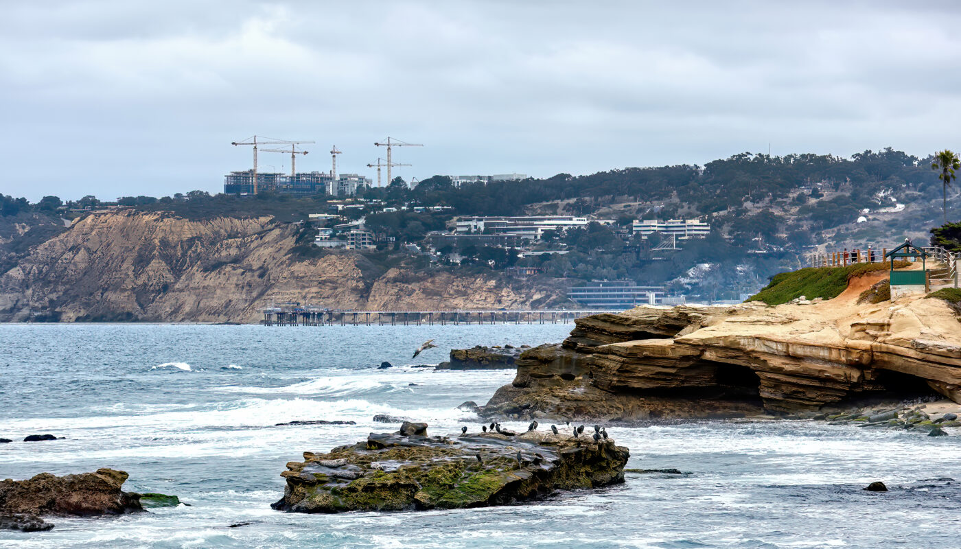 https://www.freepik.com/free-photo/la-jolla-cove-view-san-diego-usa_8826362.htm#fromView=search&page=2&position=22&uuid=ea43888f-d790-48a2-b5fa-f67a9d745783&query=The+Role+of+the+California+Current+in+the+Pacific+Ecosystem