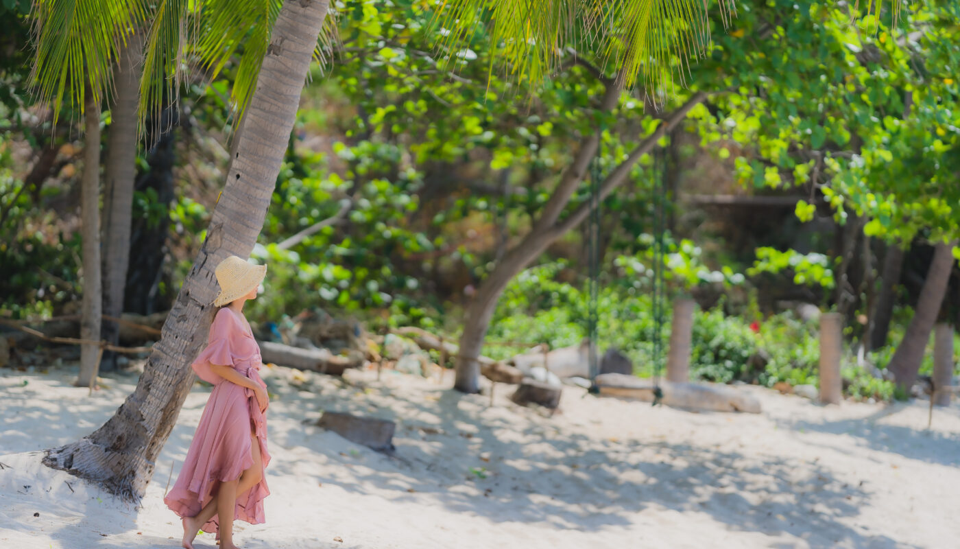 https://www.freepik.com/free-photo/portrait-young-asian-woman-smile-happy-around-beach-sea-ocean-with-coconut-palm-tree-holiday-vacation_5176700.htm#fromView=search&page=2&position=11&uuid=2b5cfc94-8071-4882-9316-07b02a9ed415&query=How+to+Travel+Sustainably+in+French+Polynesia